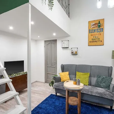 Apartamento Vintage Downtown Escape 2 Baths 2 Beds *
