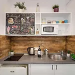 Apartment Vintage Downtown Escape 2 Baths 2 Beds Budapest