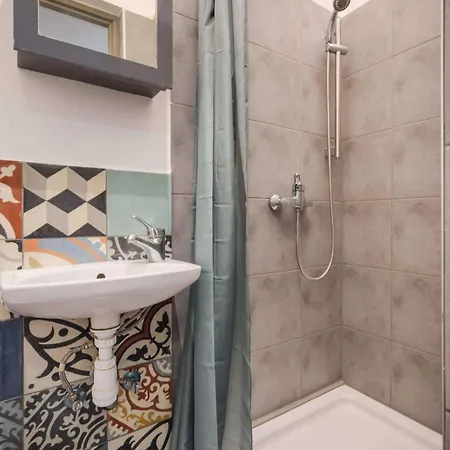 Vintage Downtown Escape 2 Baths 2 Beds בודפשט