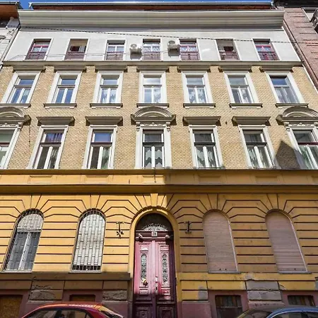 Vintage Downtown Escape 2 Baths 2 Beds דירה בודפשט